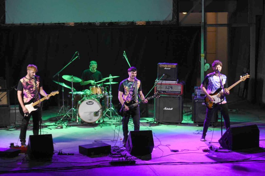 FOTO CP// ROCK// Ambas bandas gozan de s&oacute;lido reconocimiento y convocaron a sus seguidores.