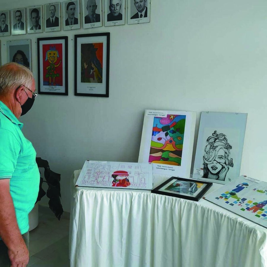FOTO PRENSA COUNA// CUIDARTE// Puede visitarse en el hall de la Comuna, hasta el 28 de febrero.