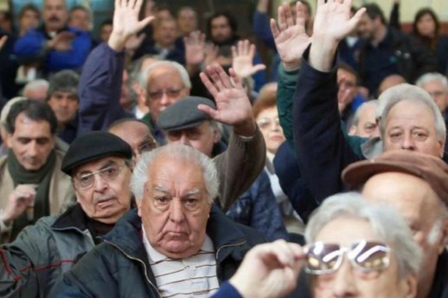 IMAGEN ARCHIVO. JUBILADOS.  Podr&iacute;an percibir un bono con el cobro de marzo.
