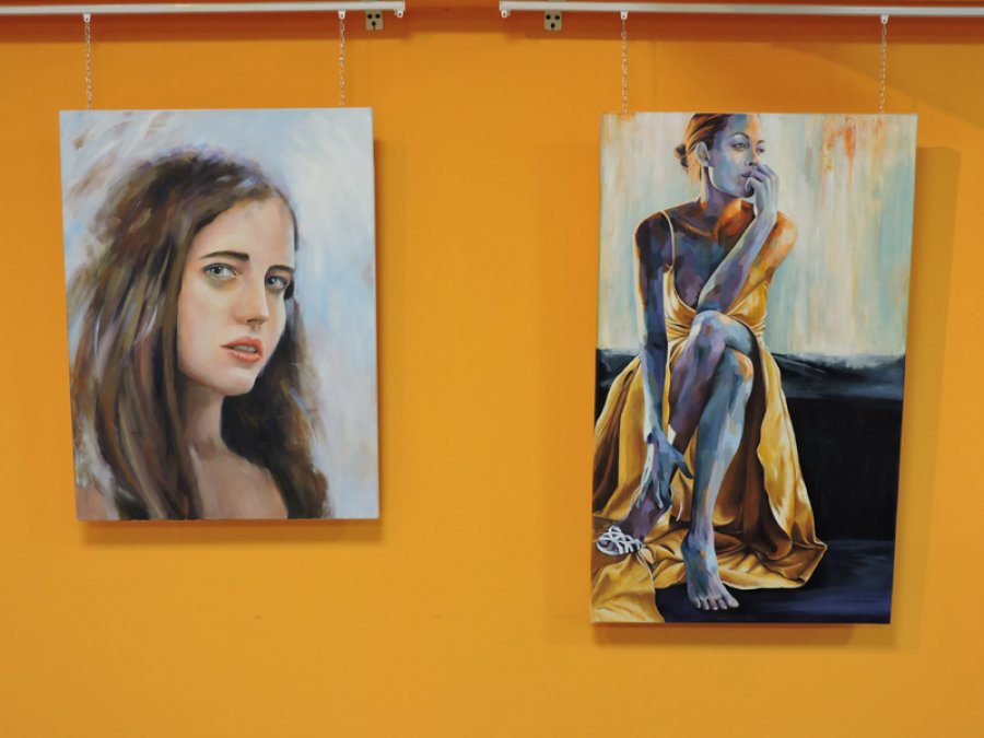 FOTO PRENSA CONCEJO// PINTURAS// Algunas de las obras que est&aacute;n en exposici&oacute;n.