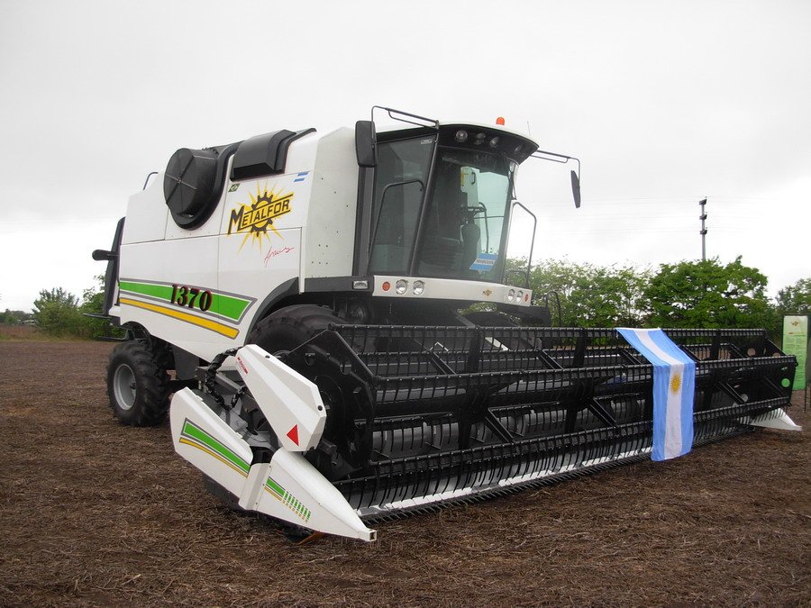 IMAGEN INTERNET METALFOR. Una maquinaria de prestigio nacional y mundial.  IMAGEN INTERNET LUIS BASTERRA. Se refirió a la agricultura.