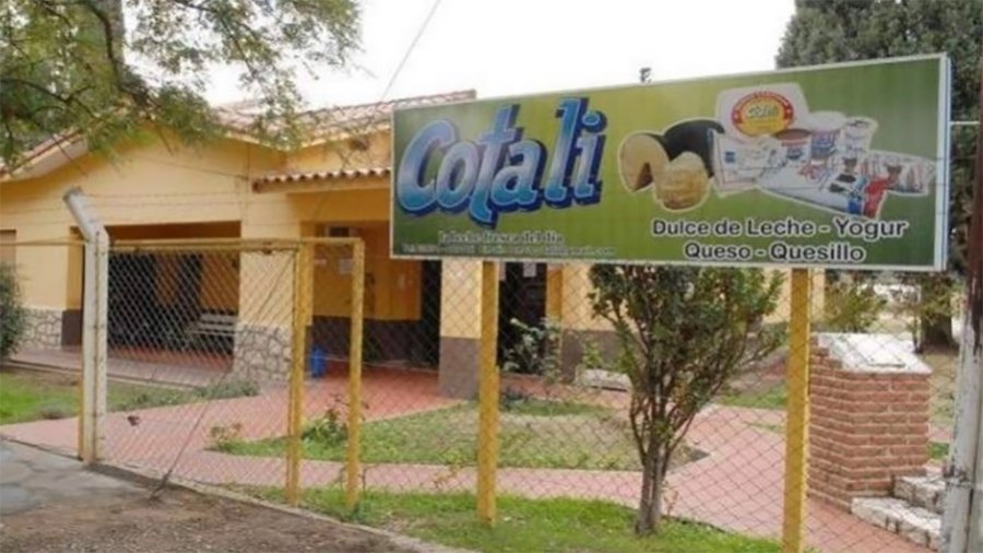 IMAGEN INTERNET COTALI. Empleados pidieron definiciones al Estado.  IMAGEN INTERNET LECHE. Falta en empresa láctea catamarqueña.