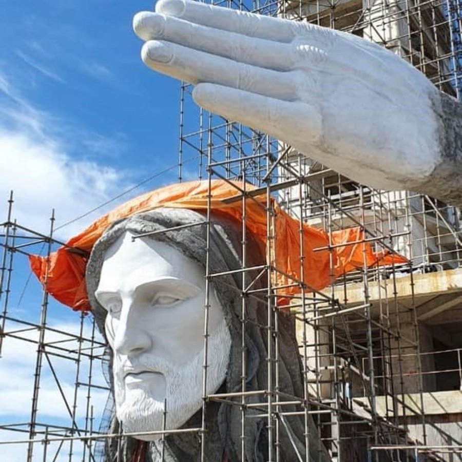 FOTO EFE CRISTO PROTECTOR. La nueva obra en Encantado.