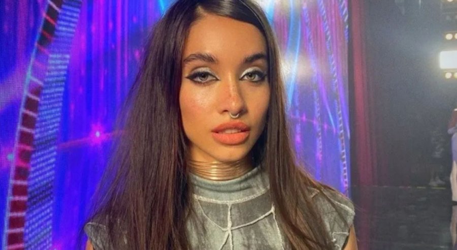 FOTO INTERNET MAR&Iacute;A BECERRA. La cantante del momento.