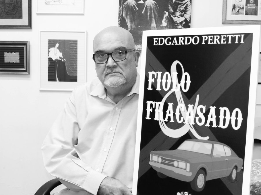 FOTO MAPPCONTENIDOS// CONCEPTUAL// &ldquo;Los libros siguen edit&aacute;ndose porque a&uacute;n hay aportantes cr&eacute;dulos en su esencia&rdquo;. PORTADA// La nueva obra del autor rafaelino.