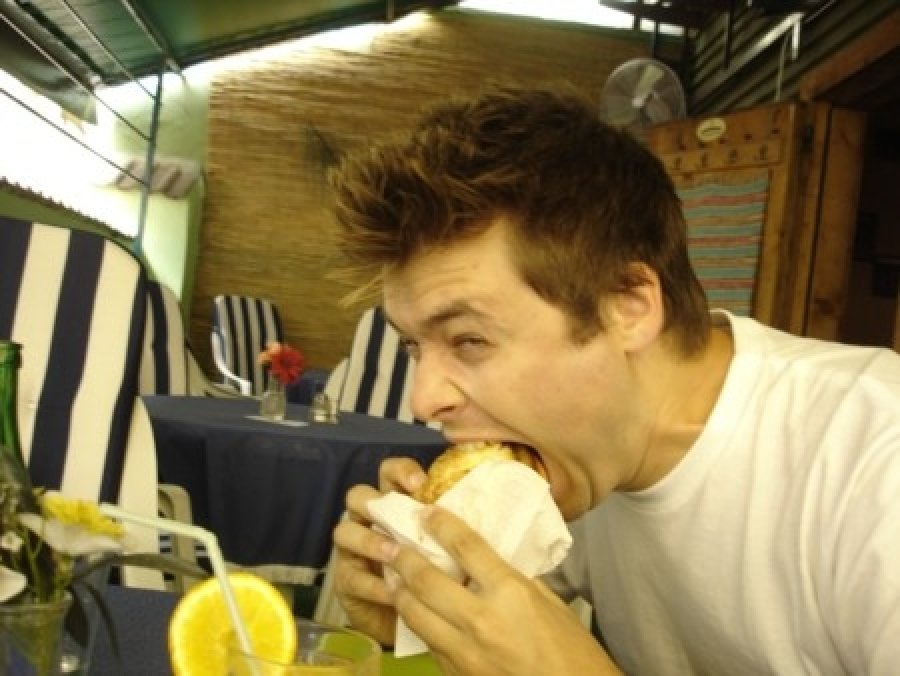 FOTO GENBETA// COMIDA. Suele utilizarse como una muleta emocional.