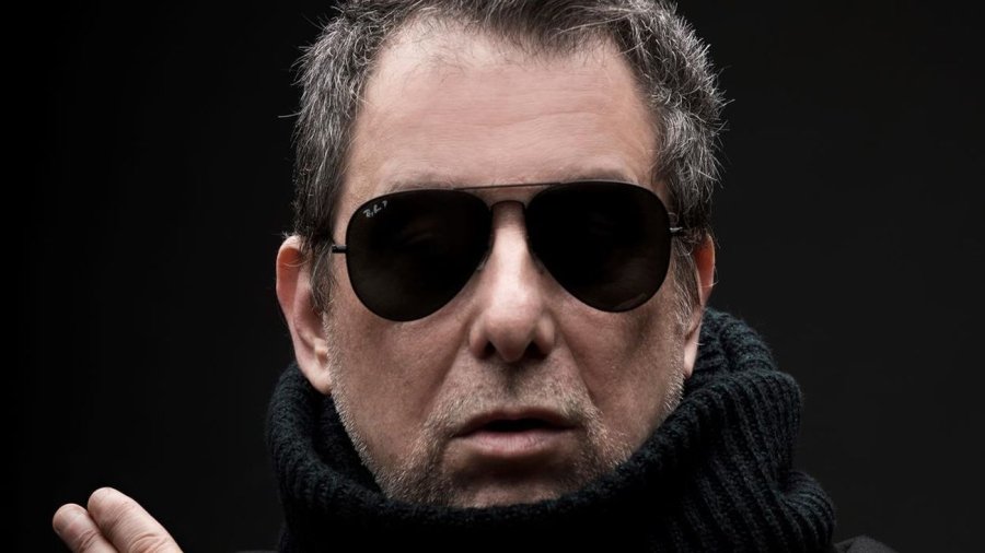 FOTO INTERNET ANDR&Eacute;S CALAMARO. El artista lanz&oacute; su nuevo disco "Dios los cr&iacute;a"