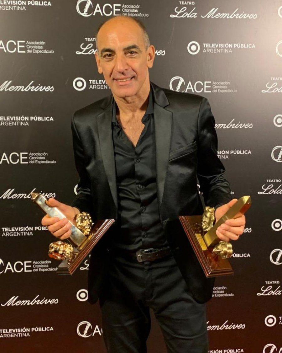 redes sociales Mauricio Dayub