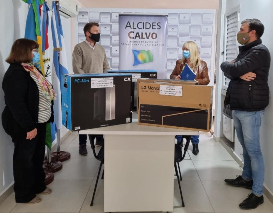 FOTO PRENSA AC// APORTE. Una de las entregas efectivizadas recientemente.