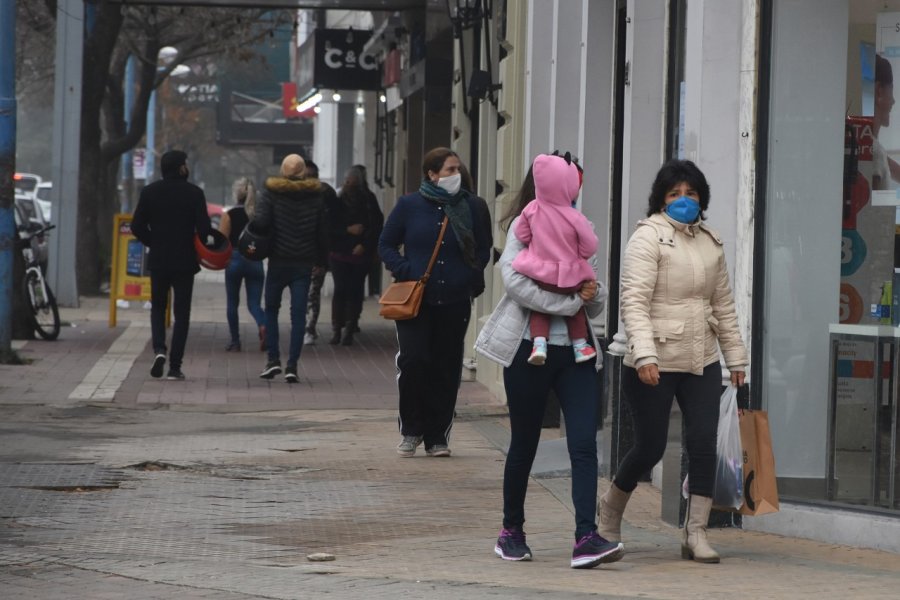 FOTO DIARIO LA OPINI&Oacute;N D&Iacute;A DEL PADRE. La demanda en el sector comercial subi&oacute; por la fecha de celebraci&oacute;n.