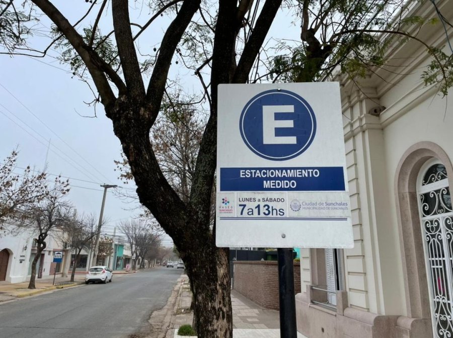 FOTO COMUNICACI&Oacute;N// ESTACIONAMIENTO MEDIDO// Rige entre 7 y 13, diariamente, excepto los feriados.