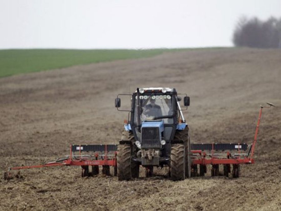 TRACTORES. Uno de los segmentos más representativos terminó el semestre con números positivos. SEMESTRE. En 2021 hubo más unidades vendidas que en 2020 .