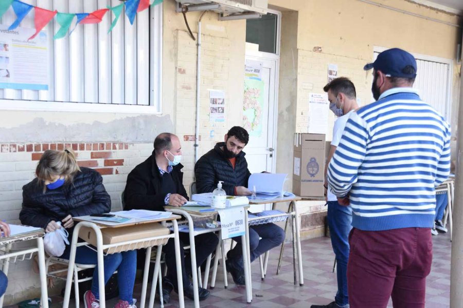 FOTO M. LIOTTA VOTACIÓN. En Rafaela Juntos por el Cambio logró una amplia victoria en la elección local y también en la nacional.