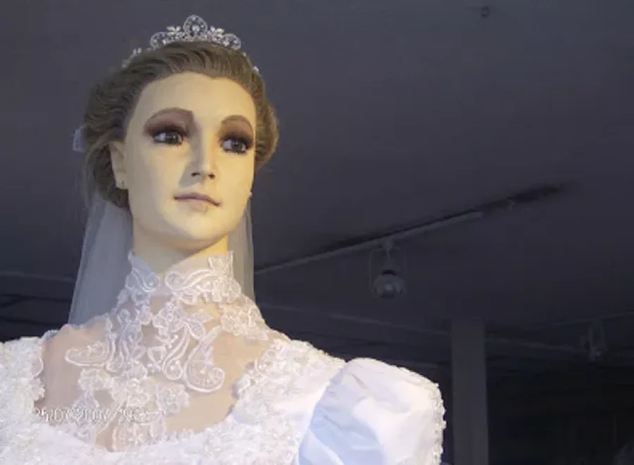 IMAGENES INTERNET. "LA PASCUALITA".  Maniqu&iacute; que, al parecer, es un cad&aacute;ver embalsamado.