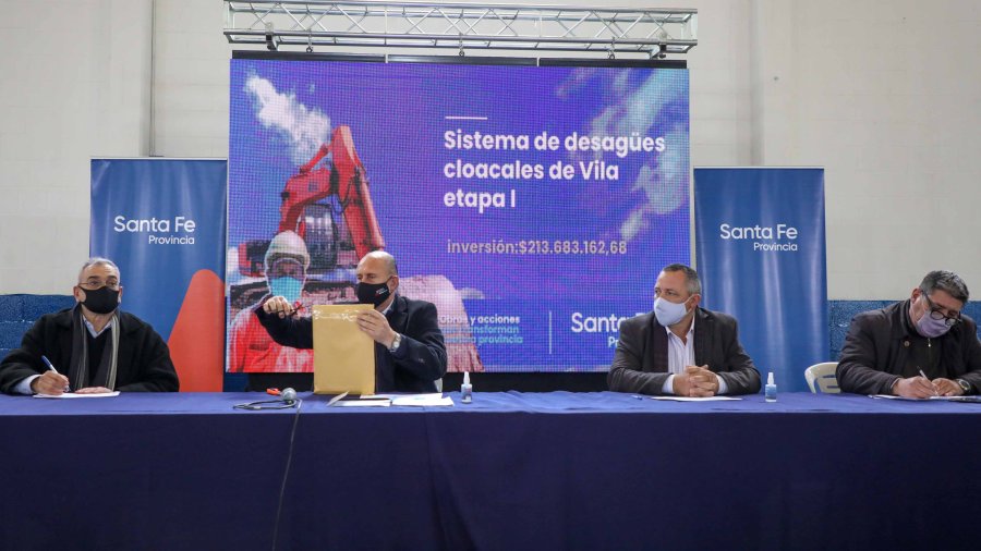 FOTO ARCHIVO// OFERTAS.  Imagen  registrada el d&iacute;a en que fue abierta la licitaci&oacute;n.