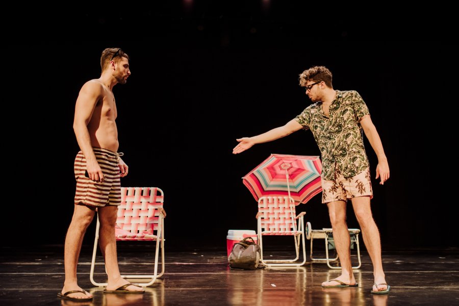 FOTO PRENSA TEATRO// DESTINO INSULAR // Los Gentilini en acci&oacute;n.