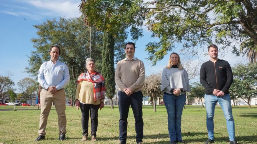LA LISTA. Diego Lezcano, Ana Garlocha, Mauro Gilabert, Milena Espinosa y Mauro Brondino.