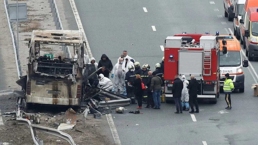 FOTO FRANCE24  MICRO QUEMADO. La causa de la tragedia a&uacute;n no se ha determinado.