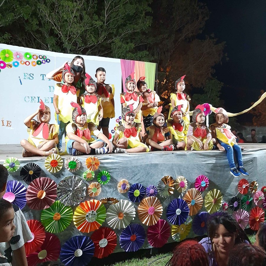 VELADA. Los peque&ntilde;os llegaron al coraz&oacute;n del p&uacute;blico.