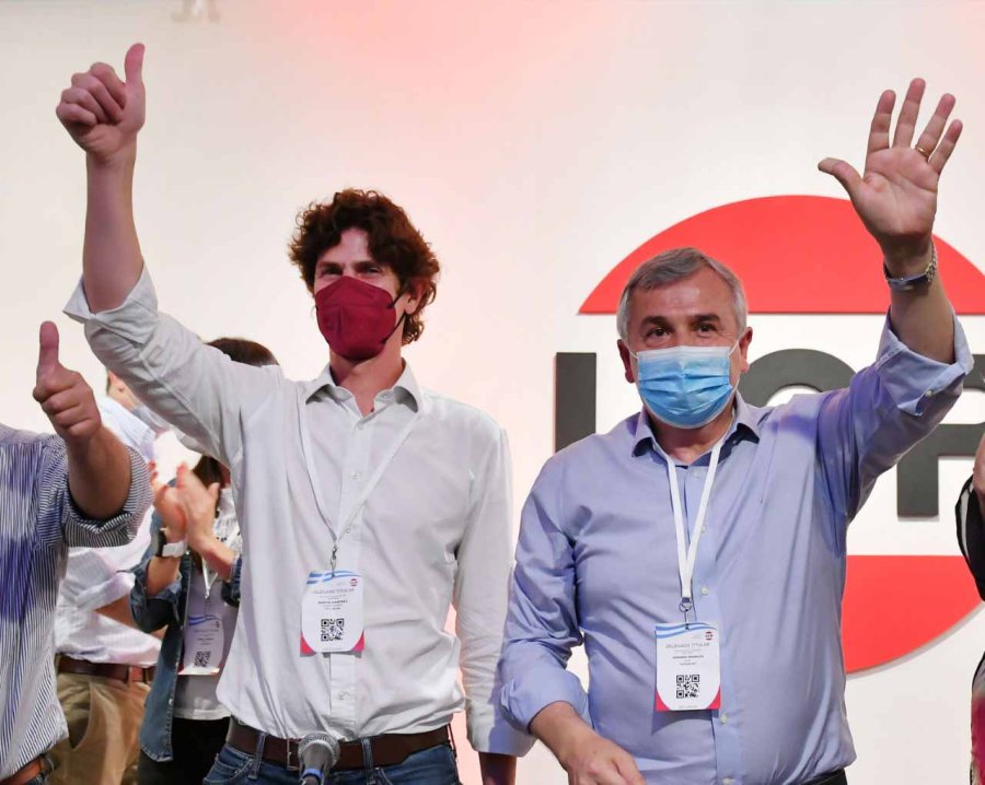 FOTO NA NUEVA CONDUCCIÓN. Martín Loustau junto a Gerardo Morales, el viernes.