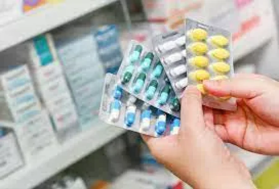 IMAGEN ARCHIVO. MEDICAMENTOS.  Los precios deben retrotraerse al par&aacute;metro del &uacute;ltimo 1 de noviembre.
