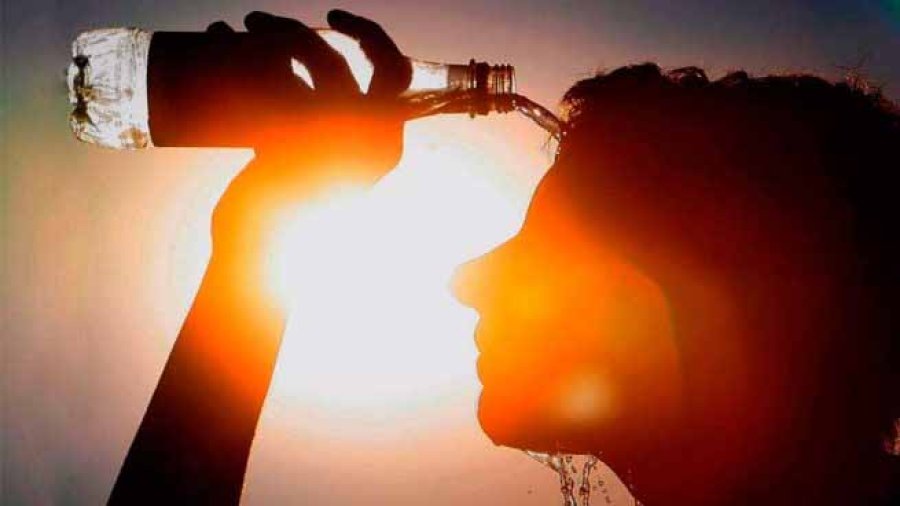 FOTO OKDIARIO// GOLPE DE CALOR// La hidrataci&oacute;n es un factor fundamental.