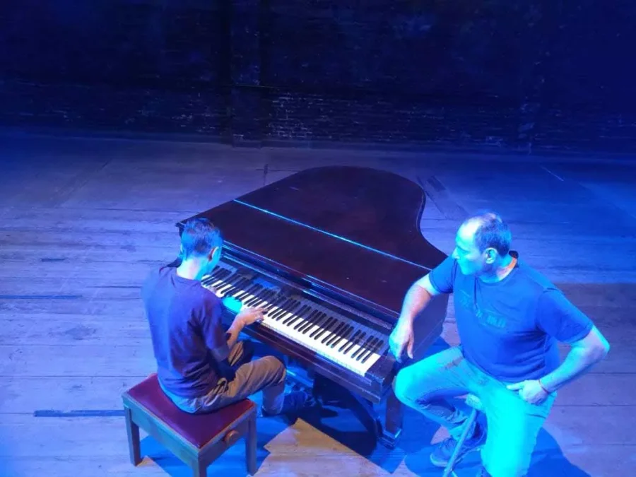 FOTO PRENSA TEATRO//
DUO. Claudio Duverne y Diego Tosello.