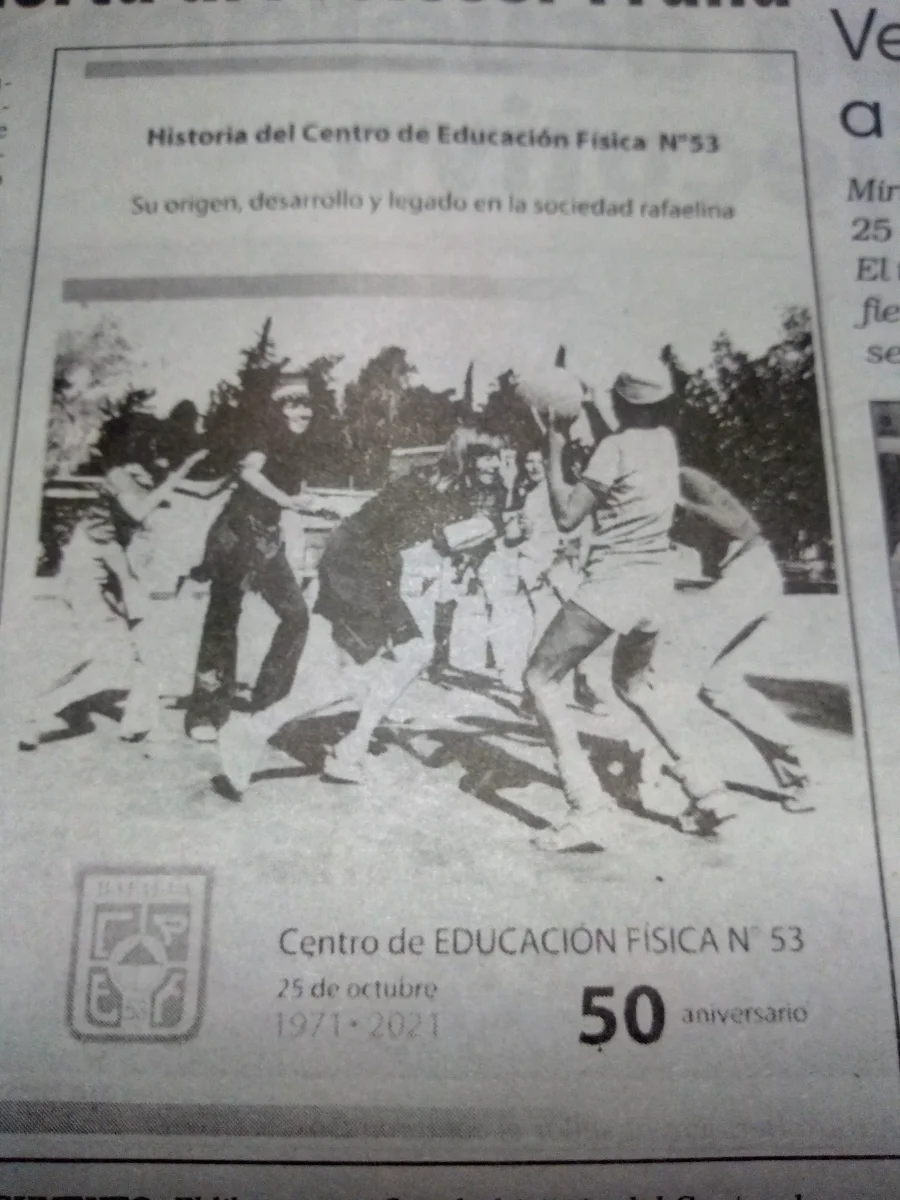 DOCUMENTO. El libro que refleja la historia del Centro de Educaci&oacute;n F&iacute;sica.