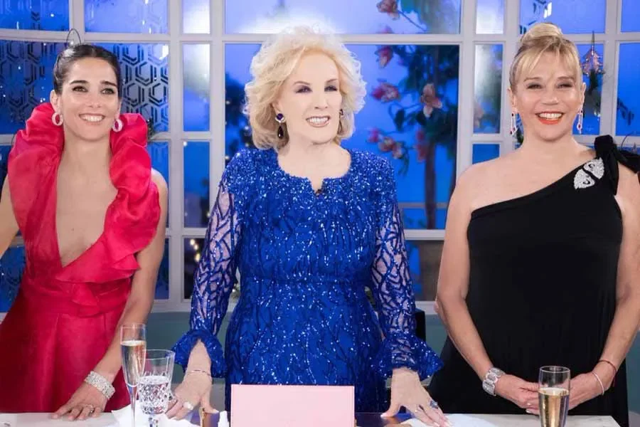 FOTO NA//
TRES GENERACIONES. Juana Viale, Mirtha Legrand y Marcela Tinayre.