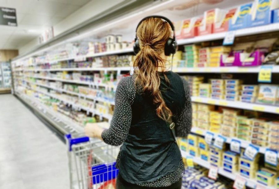 FOTO INTERNET CONSUMO. Se verá limitado por la pandemia y el bolsillo.