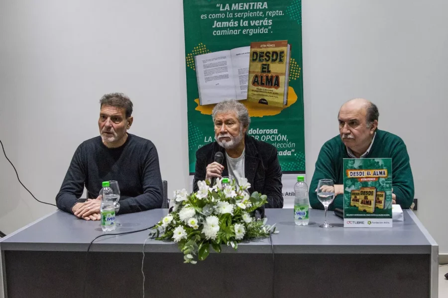 FOTO NICOL&Aacute;S GRAMAGLIA