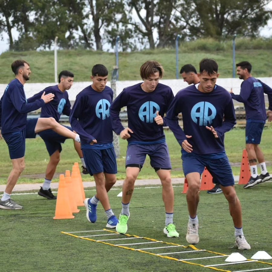 La Crema volvió a los entrenamientos en el Predio.