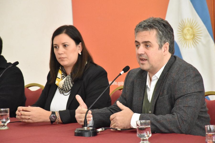 El acto se realiz&oacute; en la Sede Rosario del Gobierno provincial.