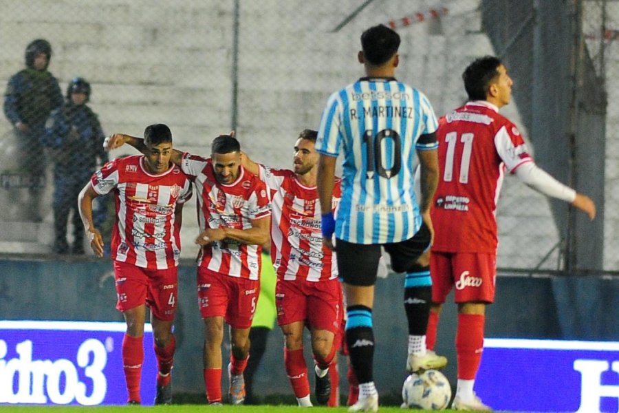 Talleres de Escalada celebró ante la Academia