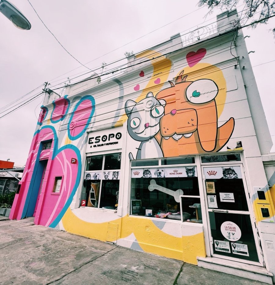 El local de Esopo de Bv. Lehmann 473, con nuevo mural.