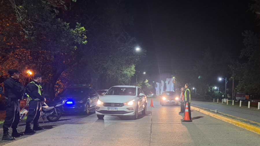Operativos de control en los barrios.