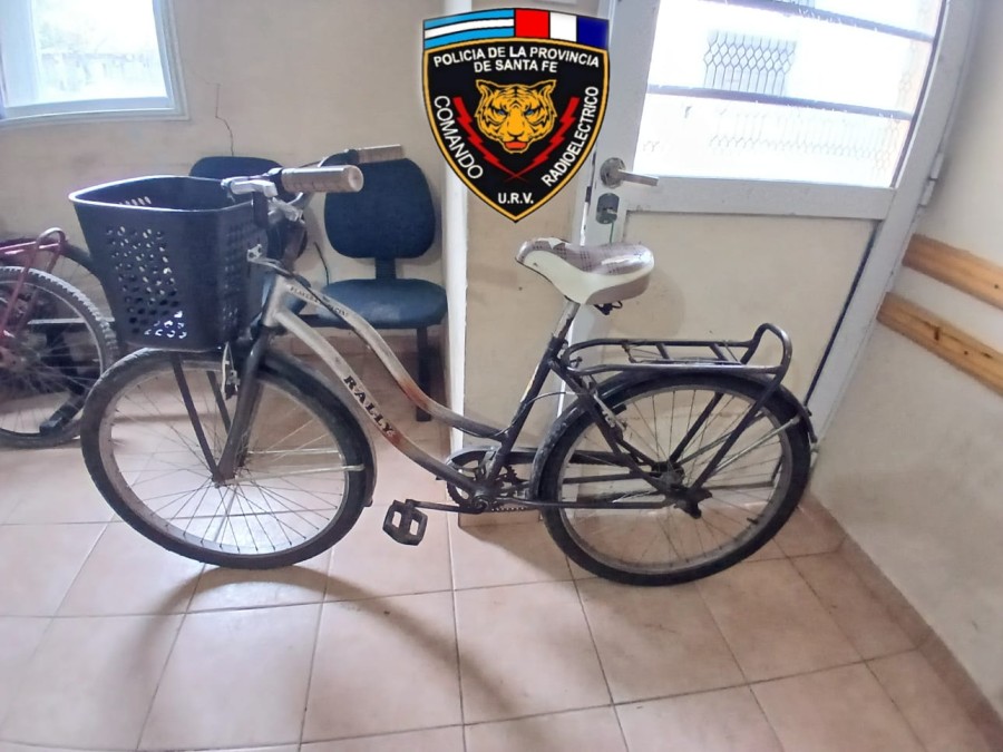 La bici robada en Bv. Roca y 25 de Mayo.