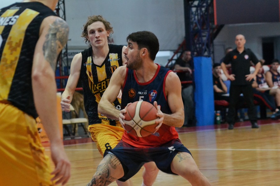 CAIDA./ Los Tigres no pudieron con El Ceibo.