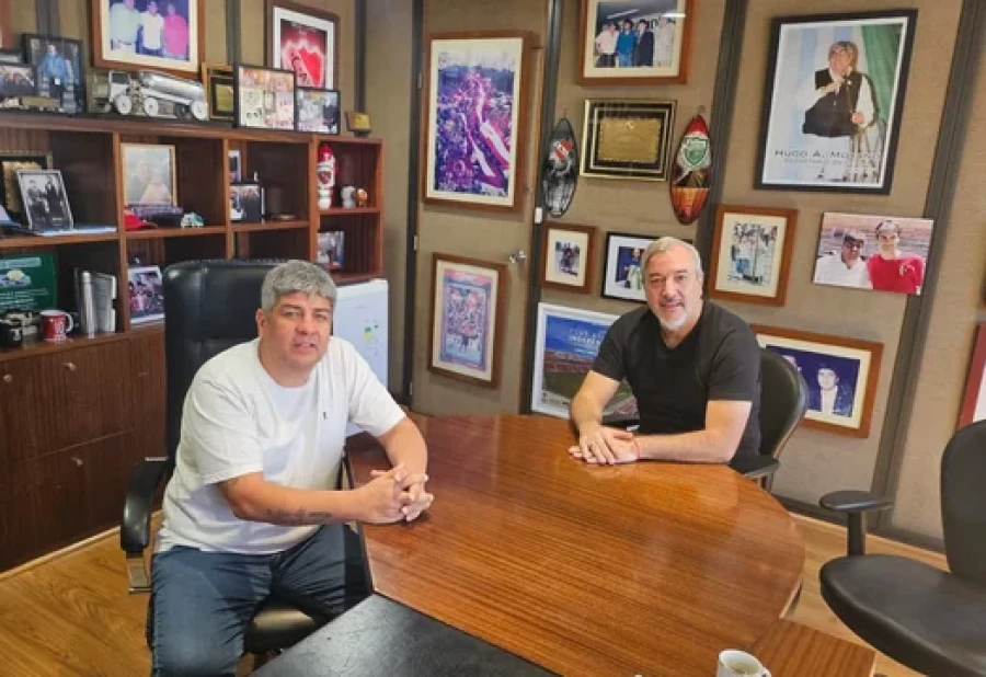 Rodolfo Aguiar, en un encuentro reciente con Pablo Moyano.