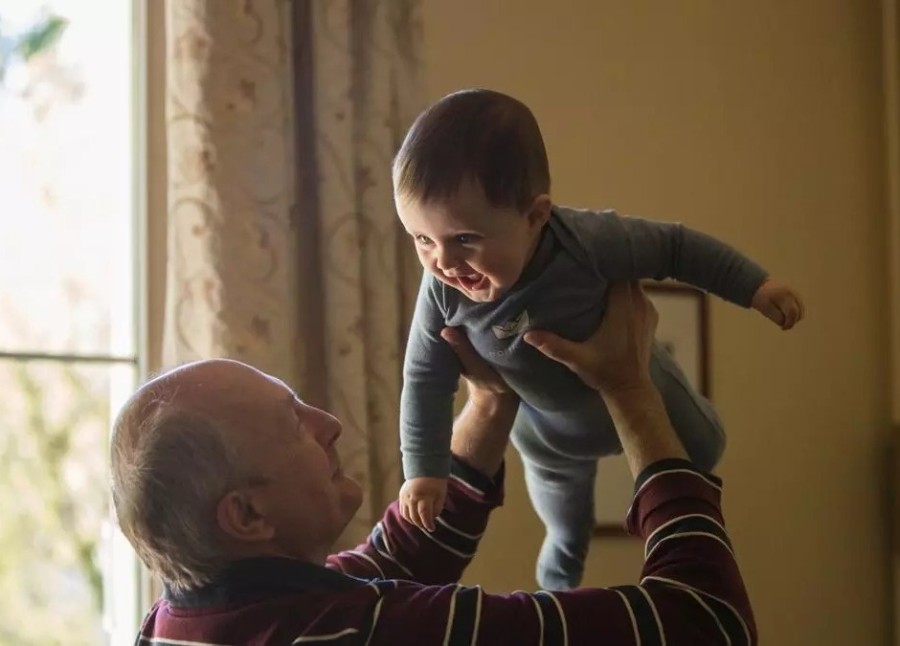 CELEBRACIÓN DEL VÍNCULO. Un momento para reflexionar sobre la relación con abuelos y con padrinos.