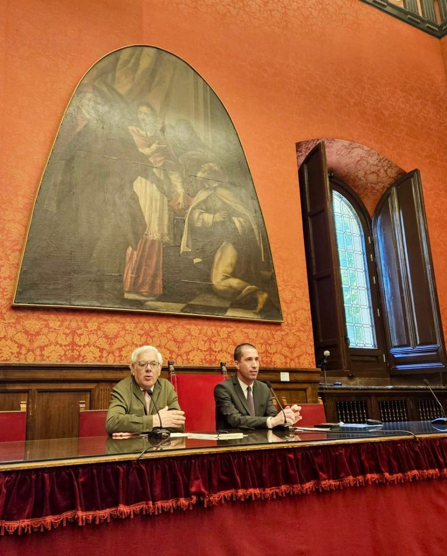 EN GRANADA. Pablo Lorenzetti junto a José Luis Pérez Serrabona.