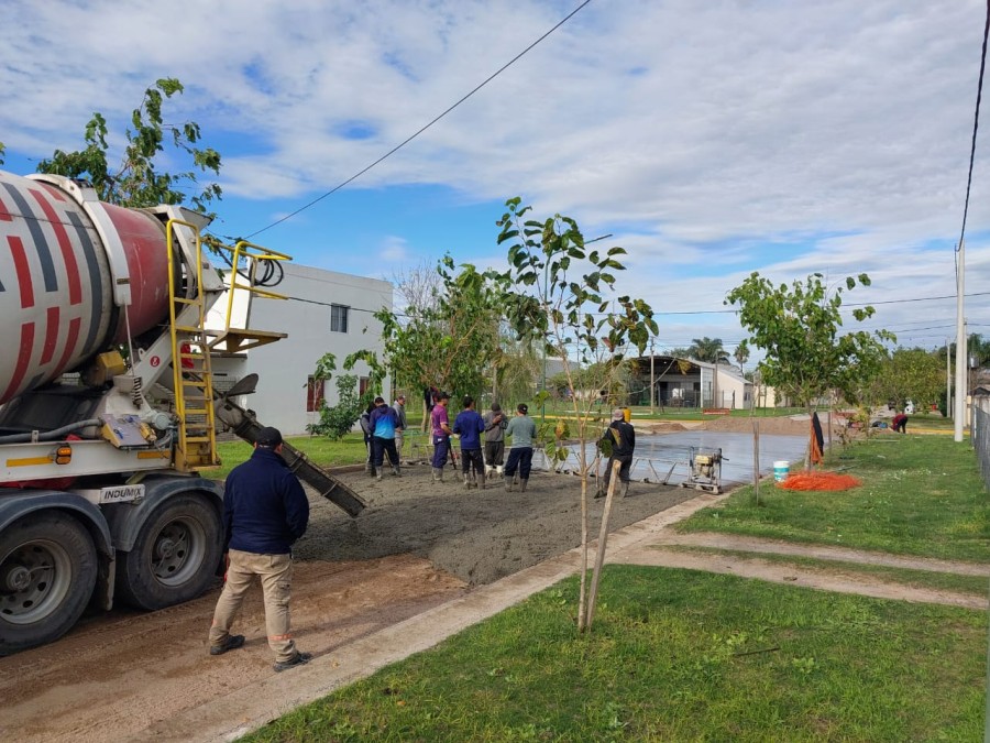 Personal comunal en plena labor.