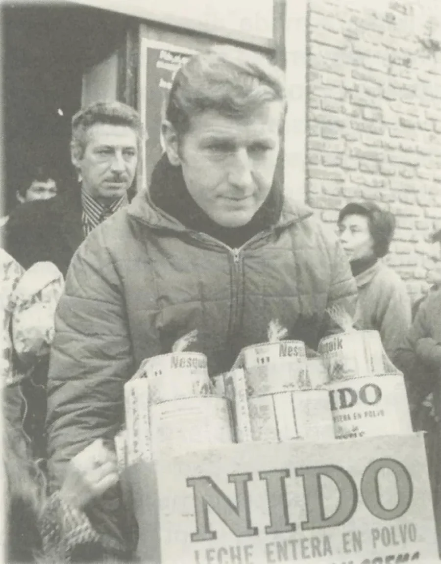 Mugica, comprometido con la ayuda a los m&aacute;s vulnerables.