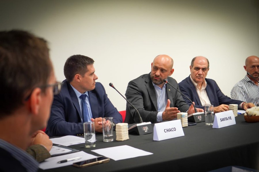 Acordaron profundizar el trabajo en conjunto para mejorar la calidad del algod&oacute;n que producen en la regi&oacute;n.