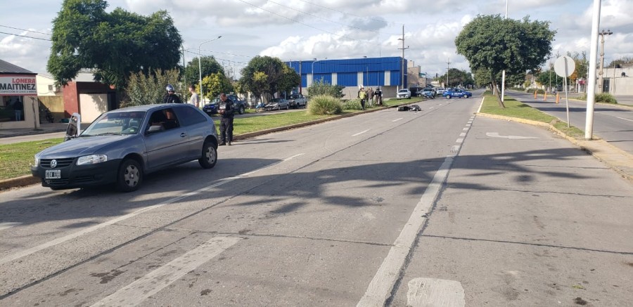 En Av. Fanti y Ciudad de Sunchales llevó la peor parte un motociclista.