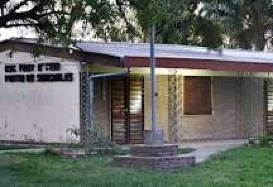 Fachada del establecimiento rural.