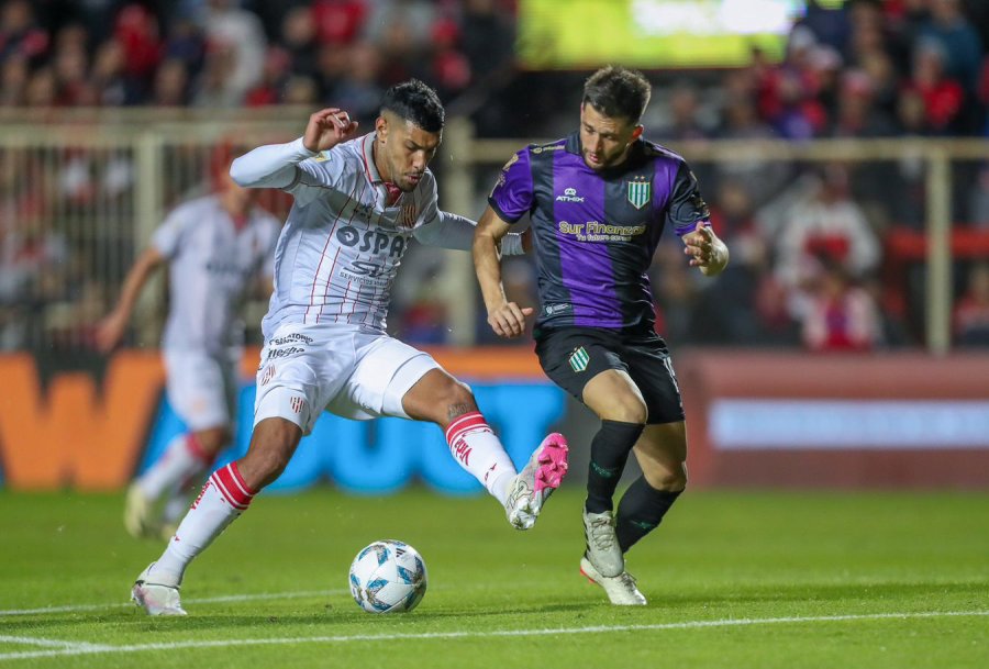 BUEN ESTRENO./ El Tatengue se quedó con los 3 puntos.