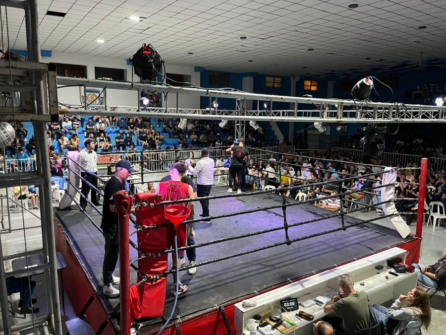 Nueva noche de Boxeo en el Lucio Casarín de Atlético de Rafaela