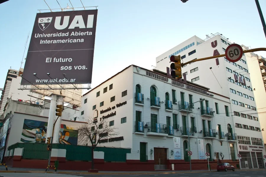 Por el operativo de Bomberos, Polic&iacute;a de la Ciudad y del SAME hubo corte total en la avenida.