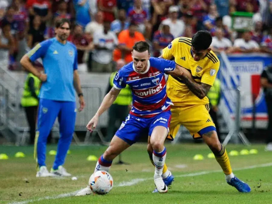 EN LA BOMBONERA, BOCA ANTE FORTALEZA